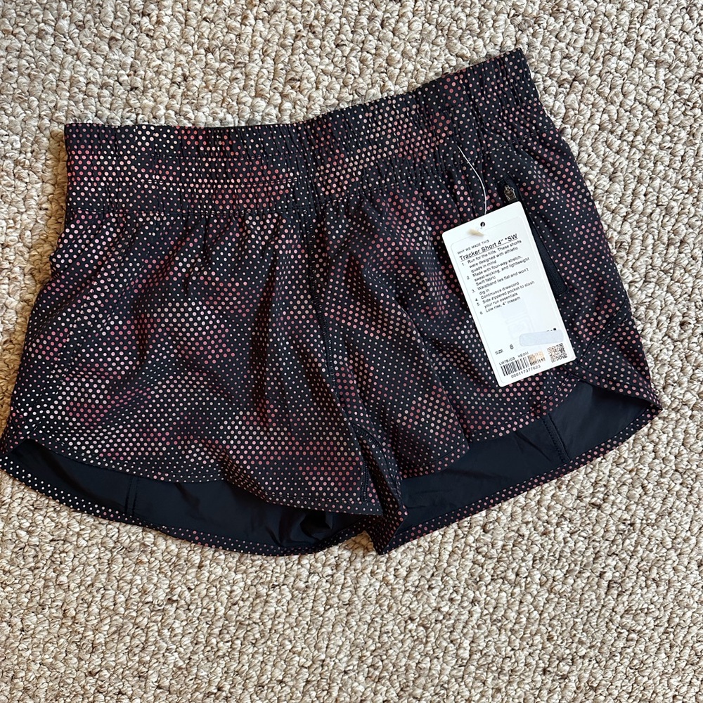 BNWT Tracker Short V Reflective *Seawheeze.